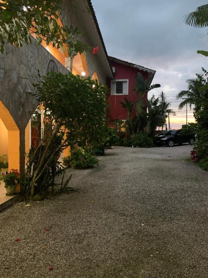 Pousada Casa De Pedra Boicucanga Esterno foto