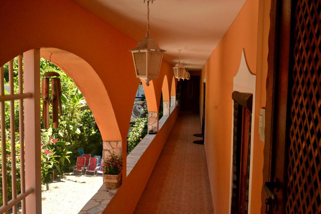 Pousada Casa De Pedra Boicucanga Esterno foto